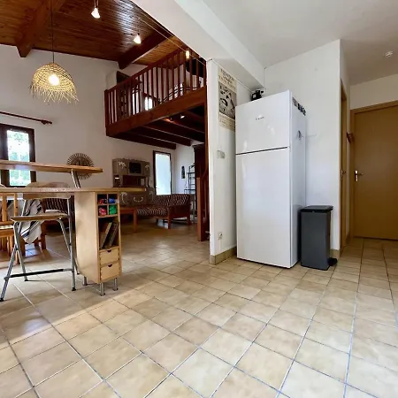 Maison De Village Typique 6 Pers, Proche Et Commerces, Avec Terrasse, Parking Et Menage Inclus - Fr-1-246a-251